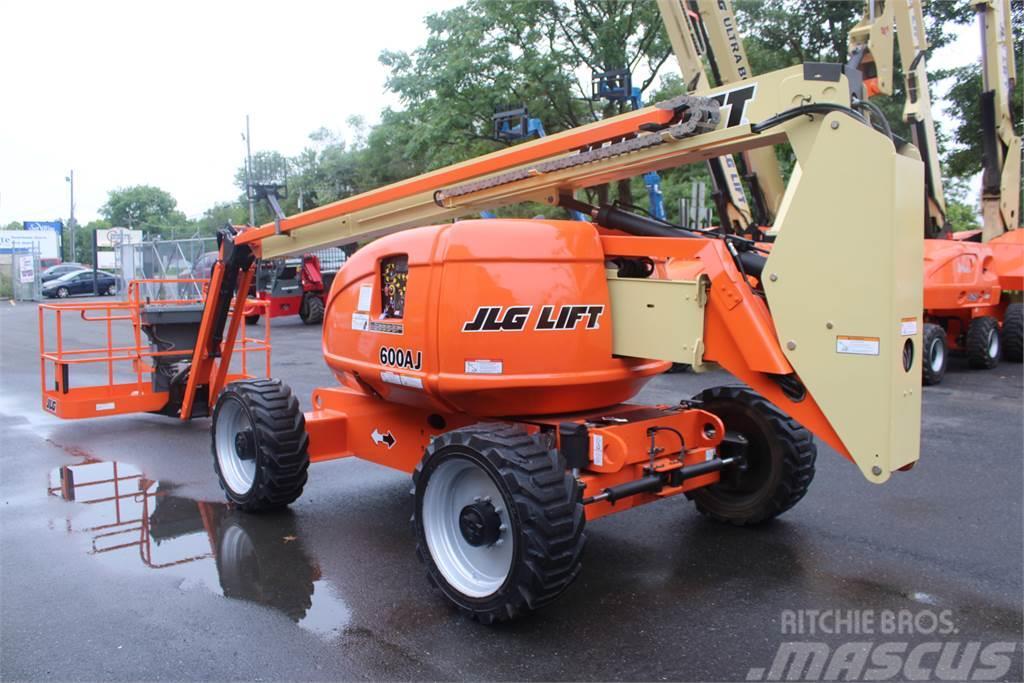 JLG 600AJ Plataformas con brazo de elevación manual