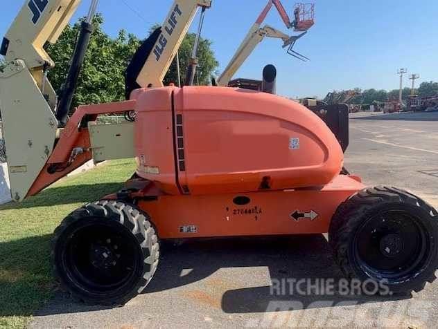 JLG 600AJ Plataformas con brazo de elevación manual