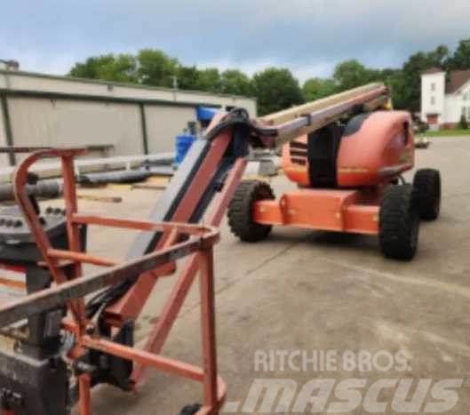 JLG 600AJ Plataformas con brazo de elevación manual