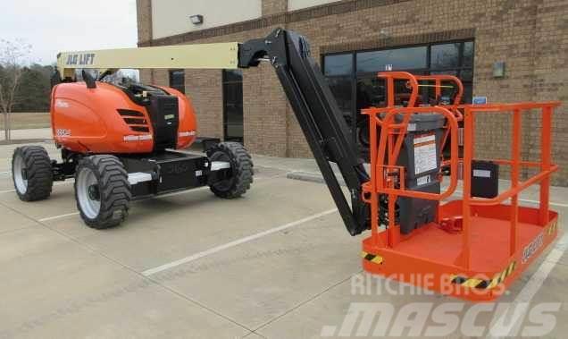 JLG 600AJ Plataformas con brazo de elevación manual