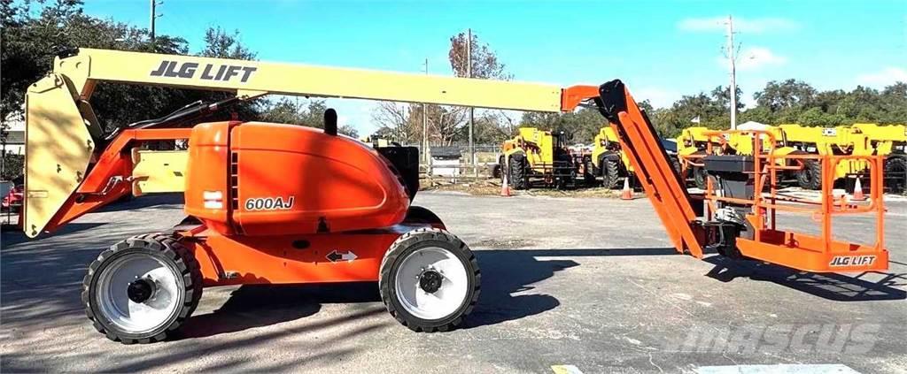 JLG 600AJ Plataformas con brazo de elevación manual