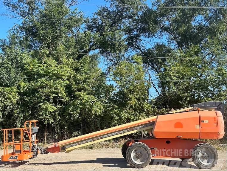 JLG 600S Plataformas con jaula de elevación