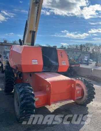 JLG 600S Plataformas con jaula de elevación