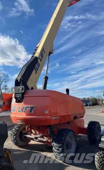 JLG 600S Plataformas con jaula de elevación