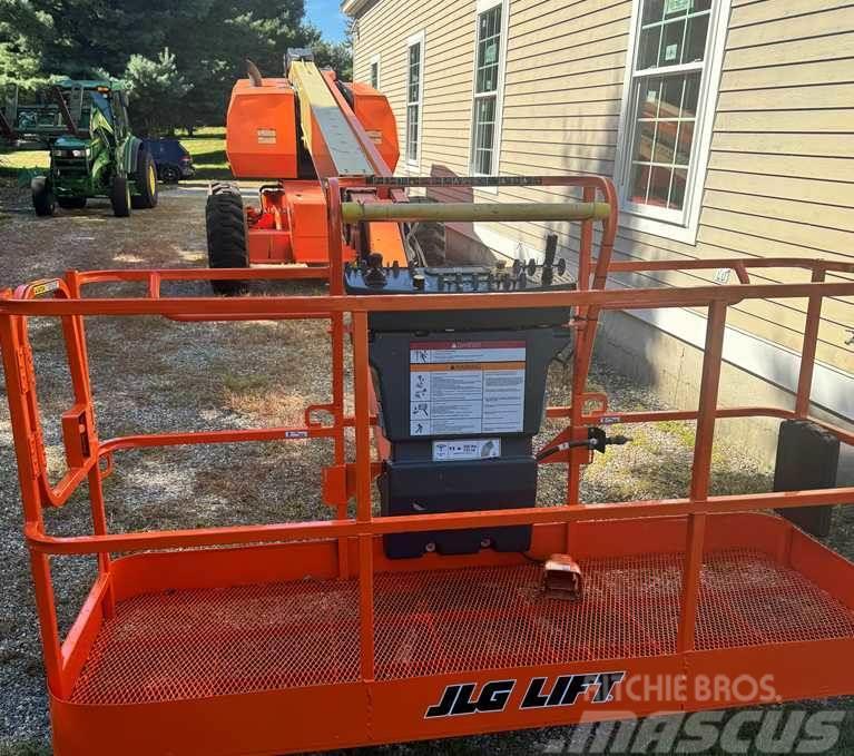 JLG 660SJ Plataformas con jaula de elevación