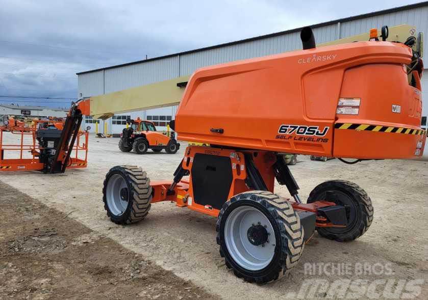 JLG 670SJ Plataformas con jaula de elevación