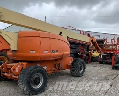 JLG 800AJ Plataformas con brazo de elevación manual