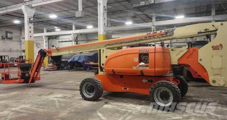 JLG 800AJ Plataformas con brazo de elevación manual