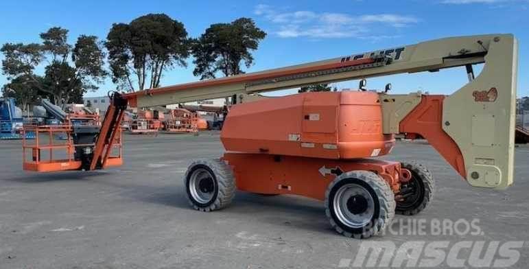 JLG 800AJ Plataformas con brazo de elevación manual