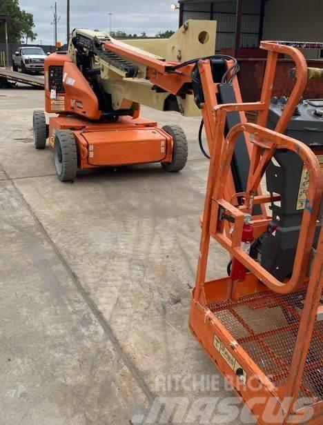 JLG E450AJ Plataformas con brazo de elevación manual