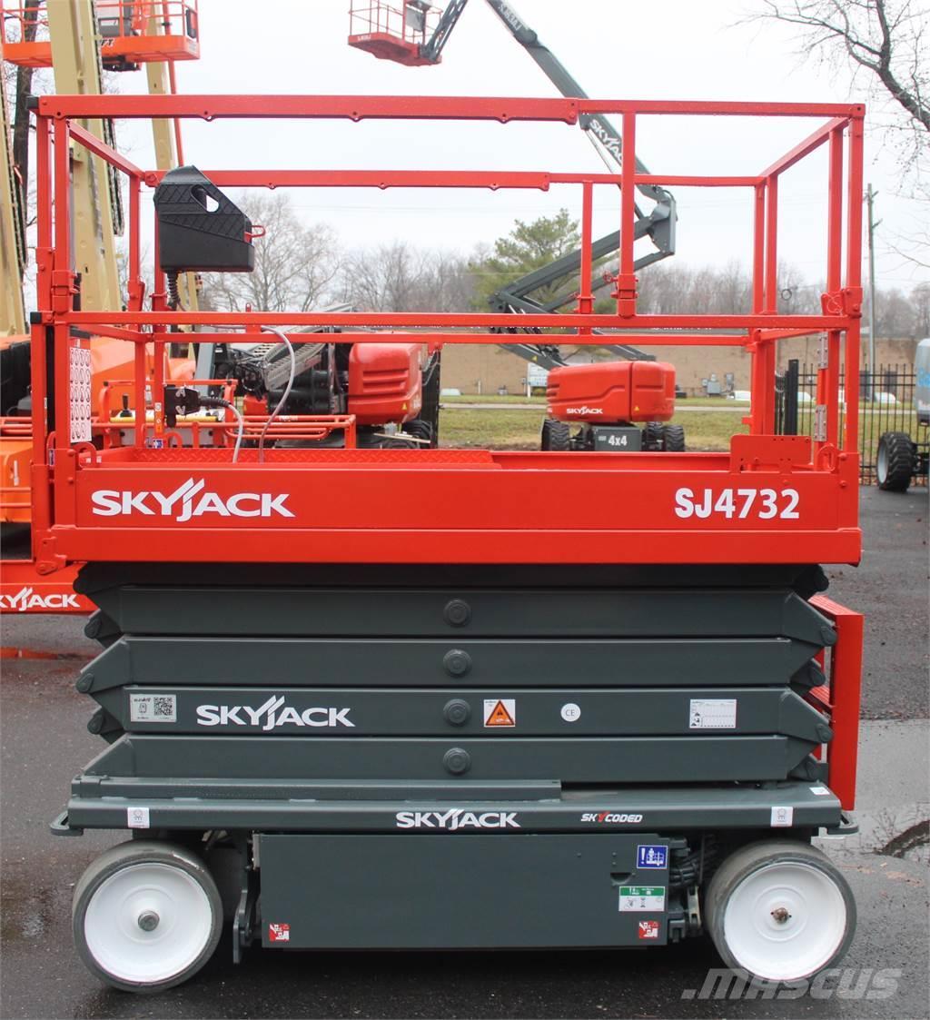 SkyJack SJ4732 Otros