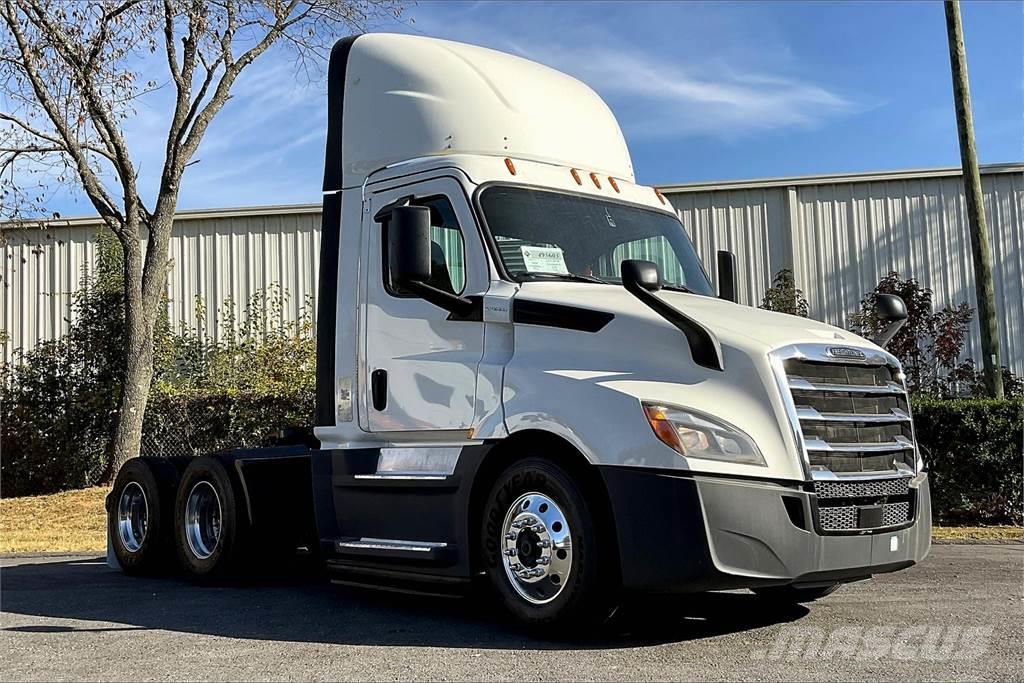 Freightliner CASCADIA Camiones tractor