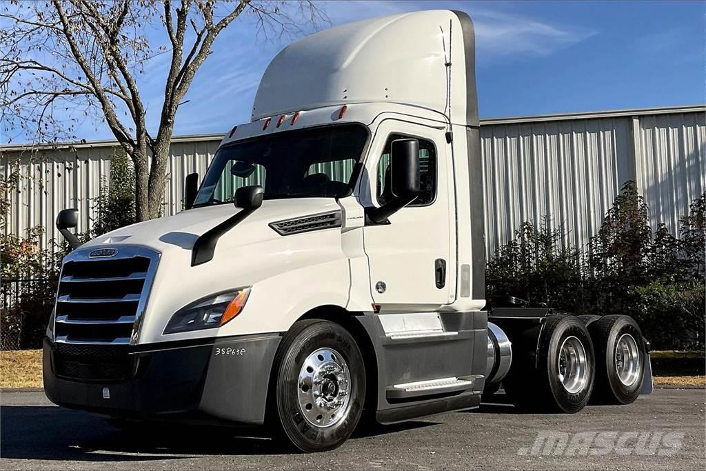 Freightliner CASCADIA Camiones tractor