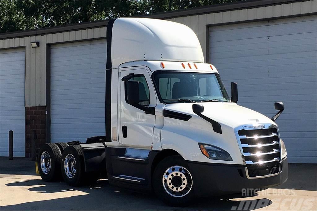 Freightliner CASCADIA Camiones tractor