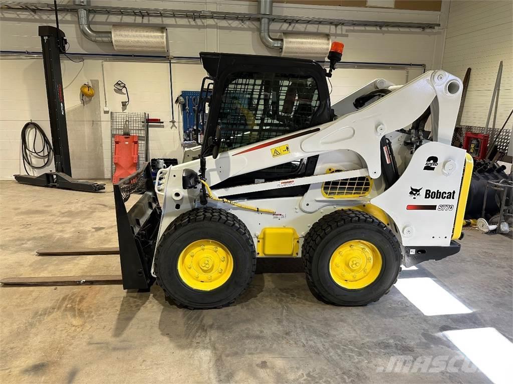 Bobcat S770 Minicargadoras