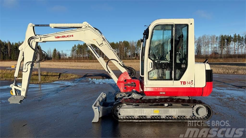 Takeuchi TB145 Excavadoras sobre orugas