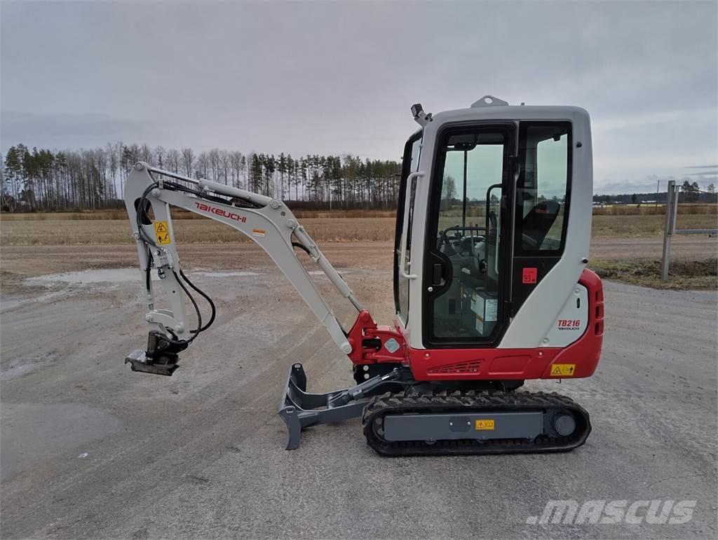 Takeuchi TB216 Excavadoras sobre orugas