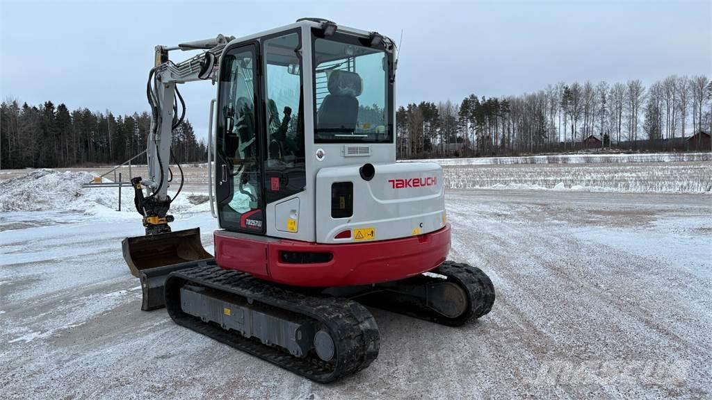 Takeuchi TB257FR Excavadoras sobre orugas