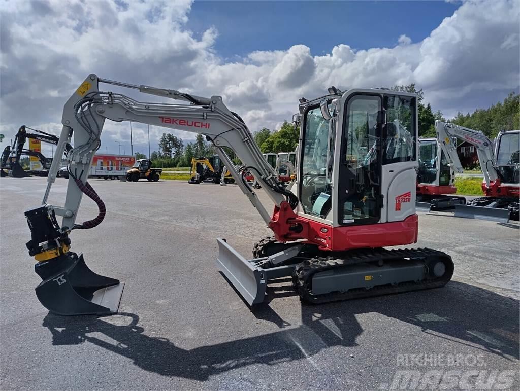 Takeuchi TB335R Excavadoras sobre orugas