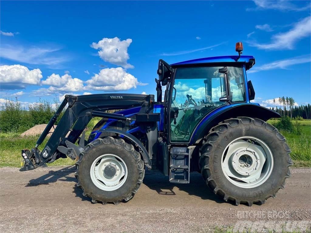 Valtra A114 Tractores