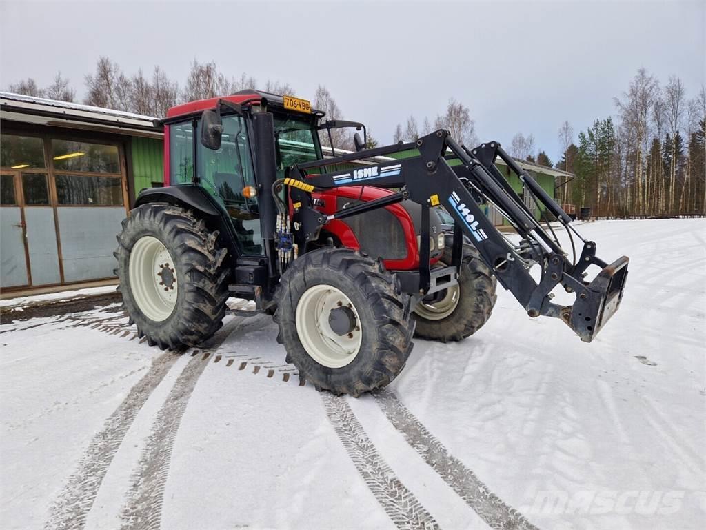 Valtra A93 Tractores