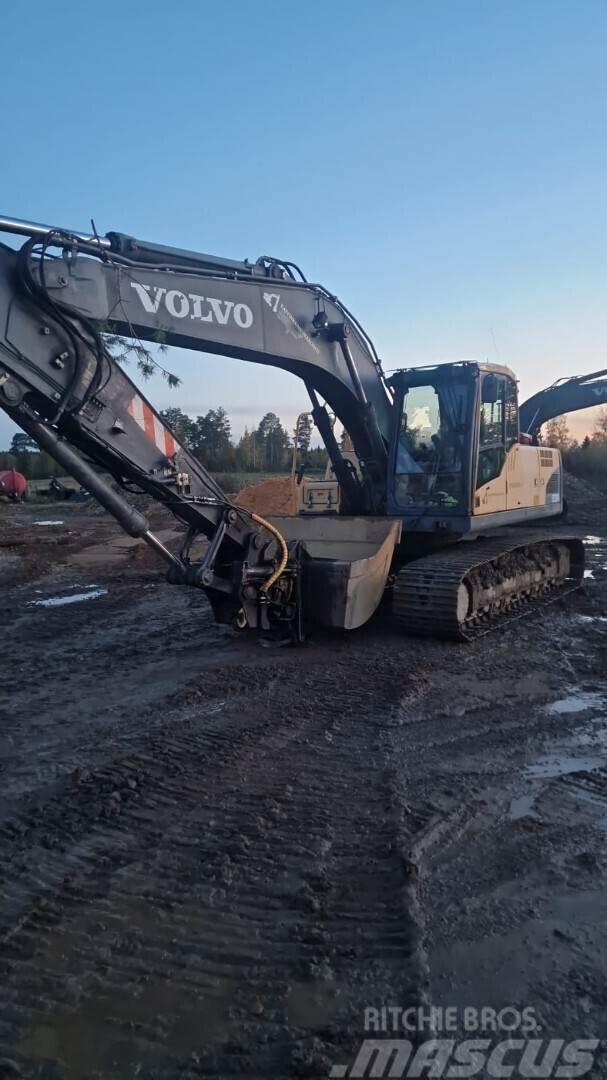 Volvo 210c Excavadoras sobre orugas