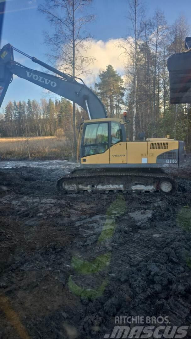 Volvo 210C Excavadoras sobre orugas