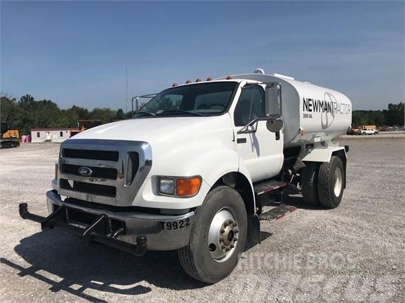 Ford F750 Camiones cisterna