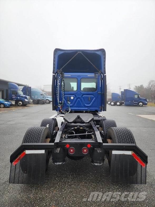 Volvo VNL64T300 Camiones tractor