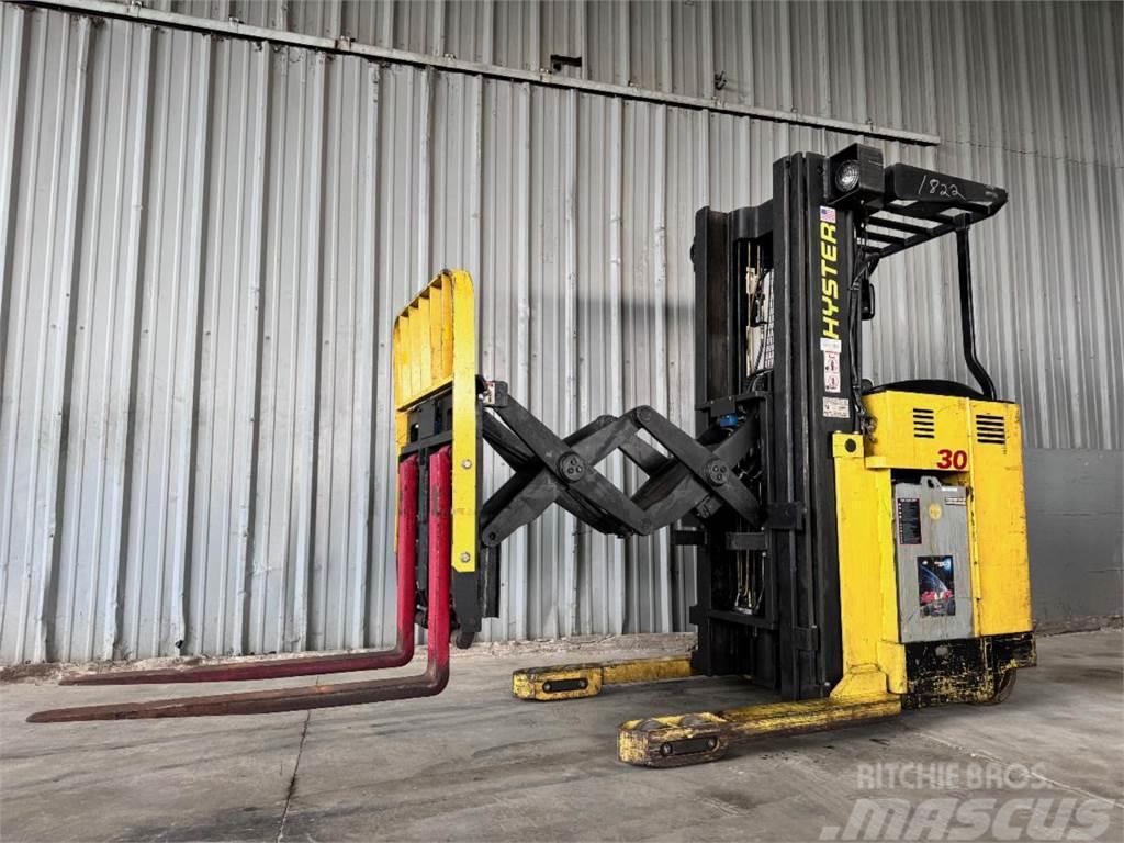 Hyster N30XMDR2 Montacargas de alcance de gran altura