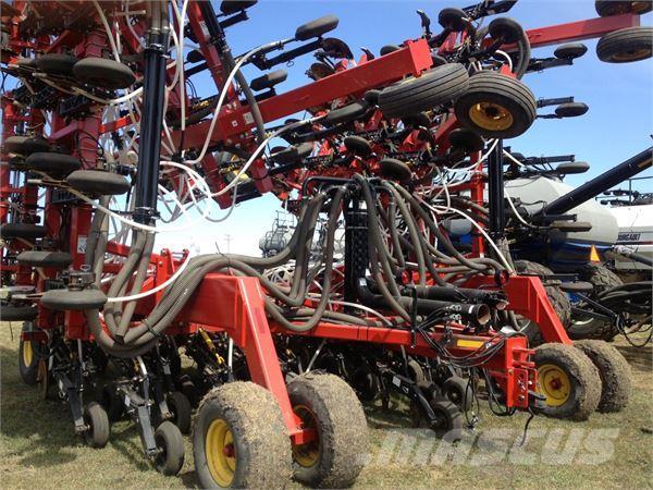 Bourgault 3310 Taladros