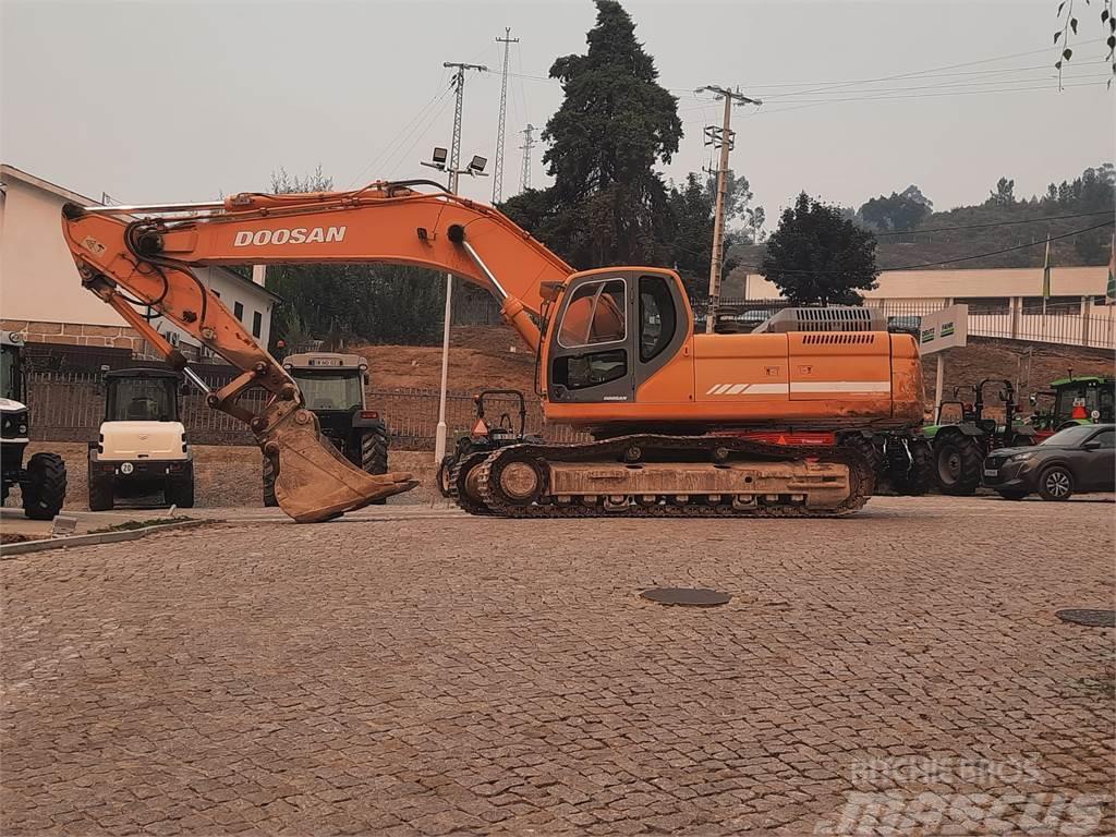 Doosan DX340LC Excavadoras sobre orugas