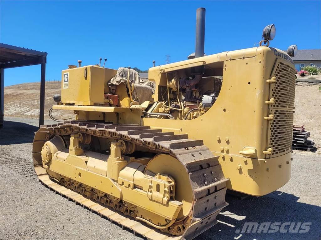 CAT D7G Buldozer sobre oruga