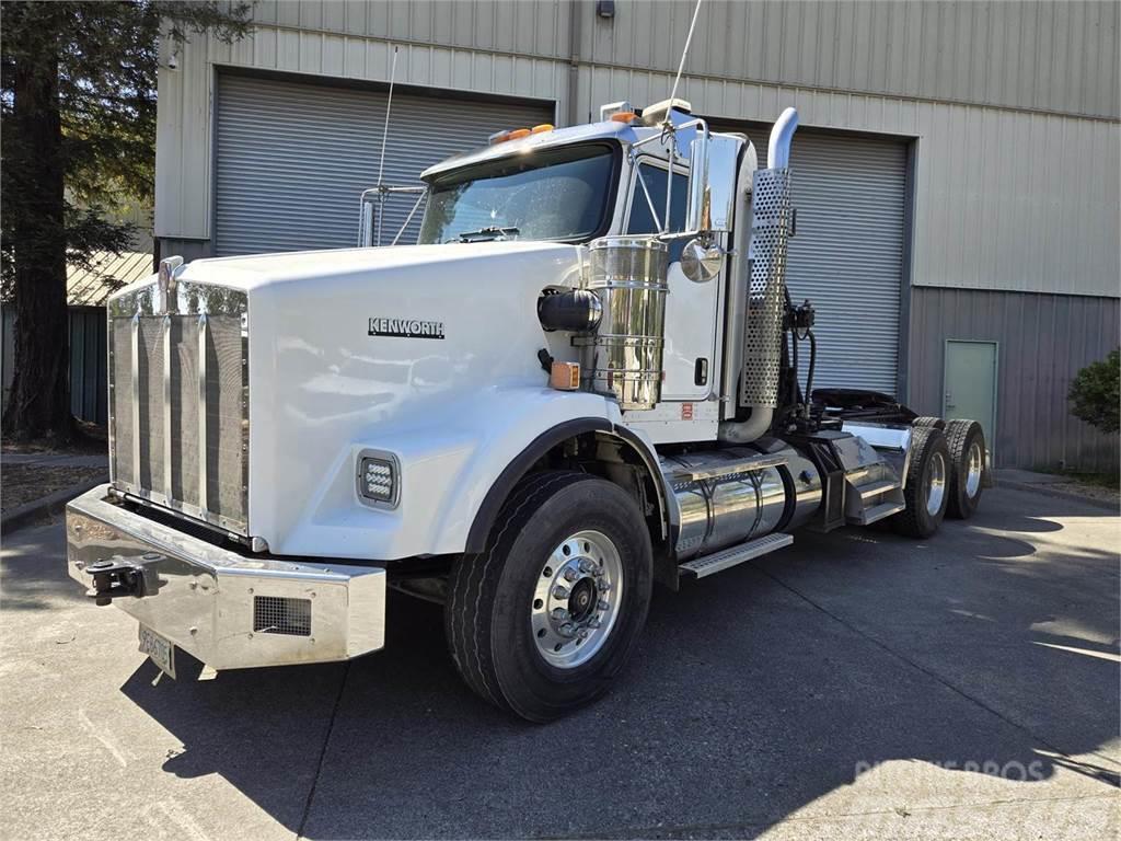 Kenworth T800 Otros