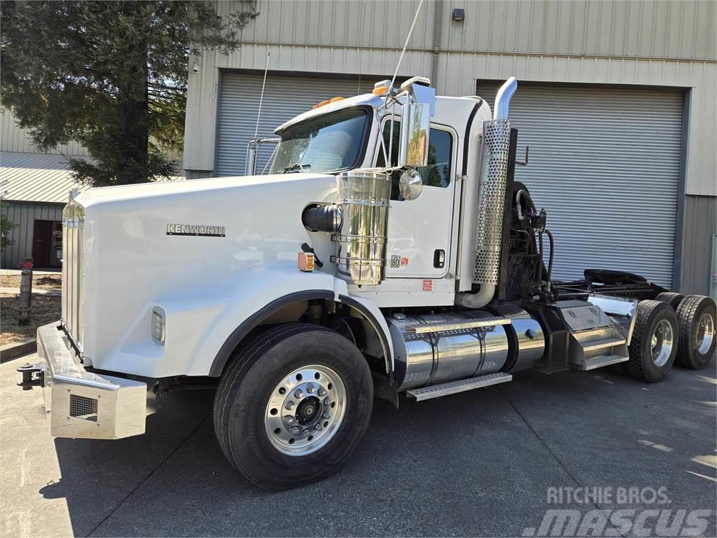 Kenworth T800 Otros