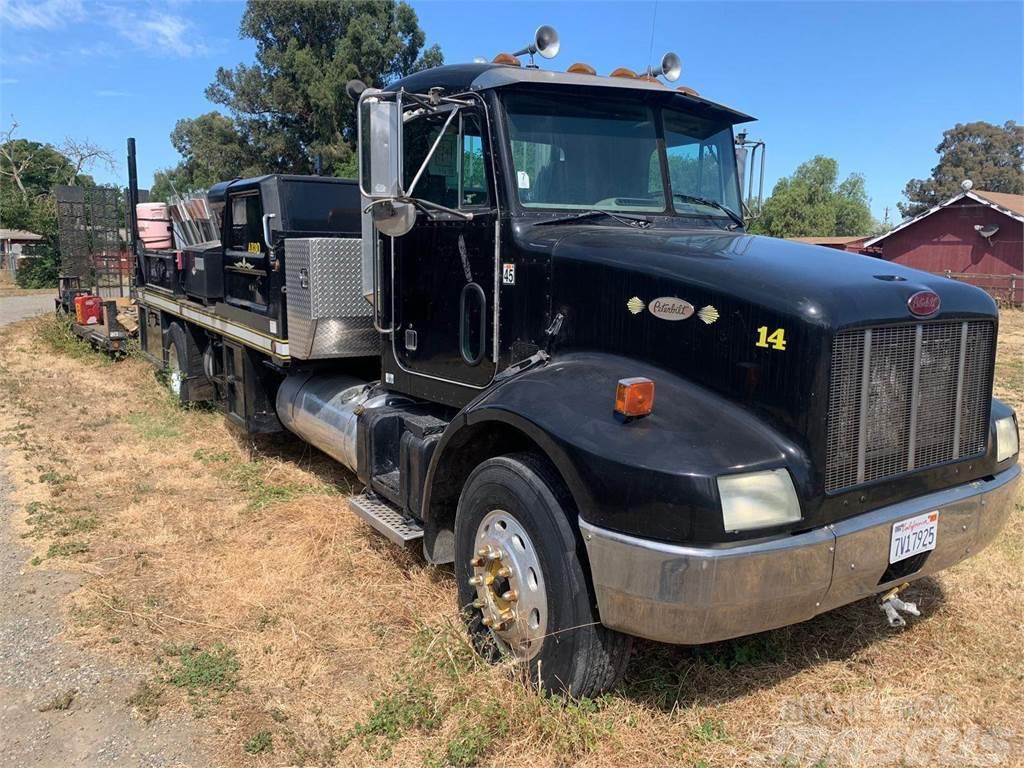 Peterbilt 330 Camiones de cama baja