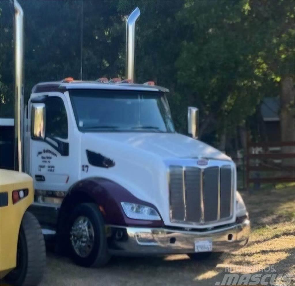 Peterbilt 579 Camiones de cama baja