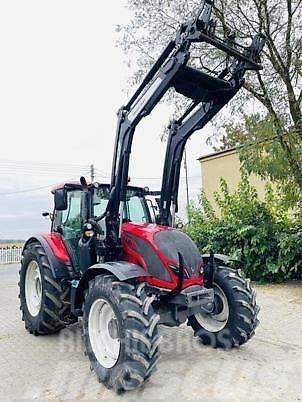 Valtra N104 Tractores