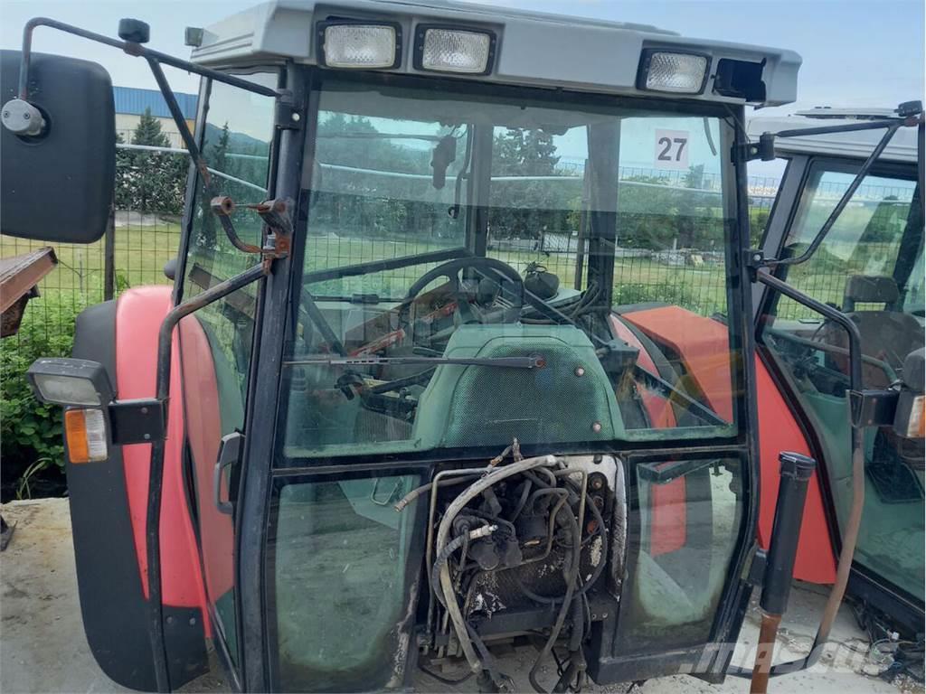 Massey Ferguson  Cabina