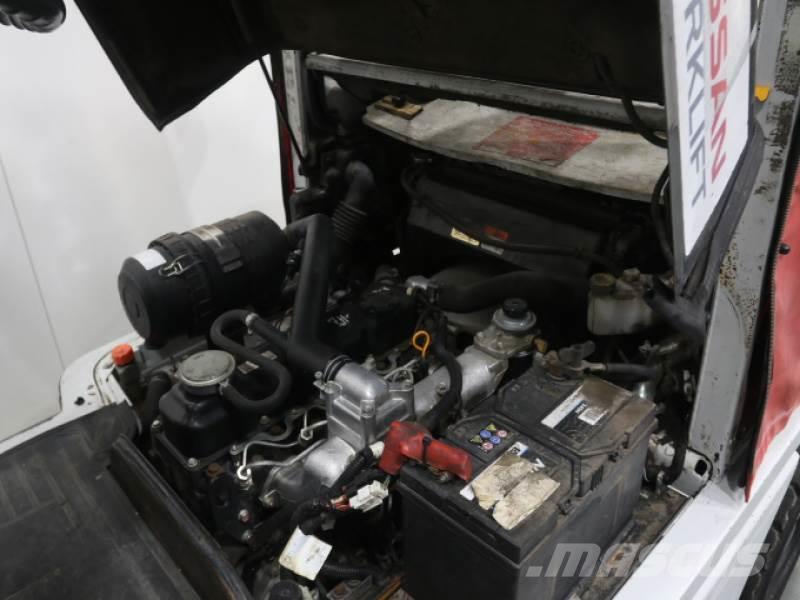 Nissan YG1D2A32Q Camiones diesel