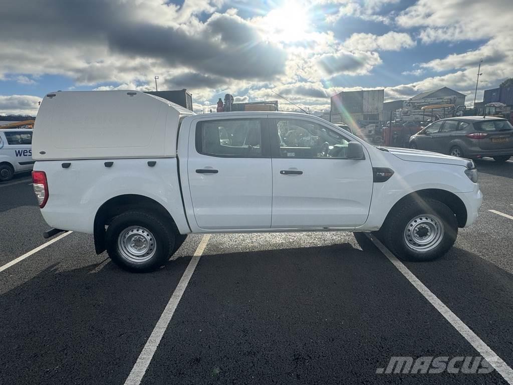 Ford Ranger Caja abierta/laterales abatibles