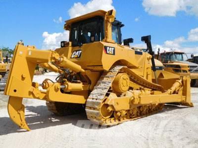 CAT D8T Buldozer sobre oruga