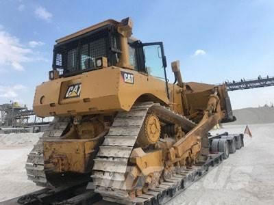 CAT D8T Buldozer sobre oruga