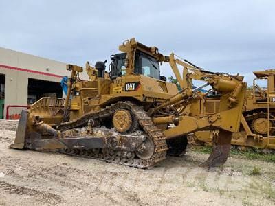 CAT D9T Buldozer sobre oruga