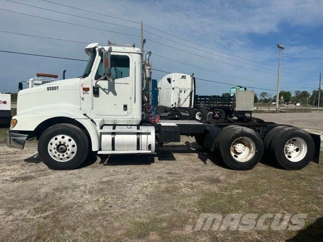 International 9200I Camiones con chasís y cabina