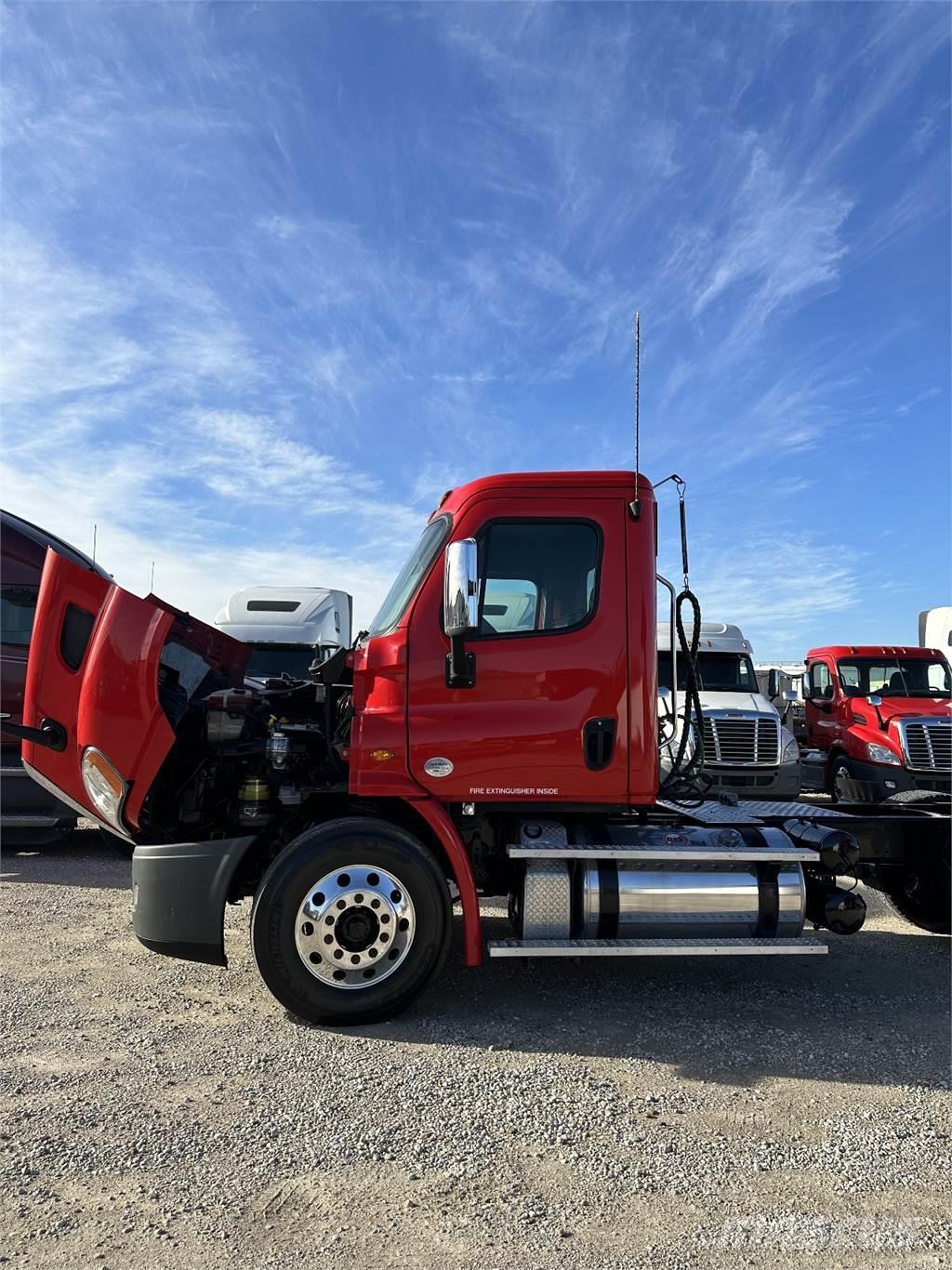 Freightliner CASCADIA Camiones tractor