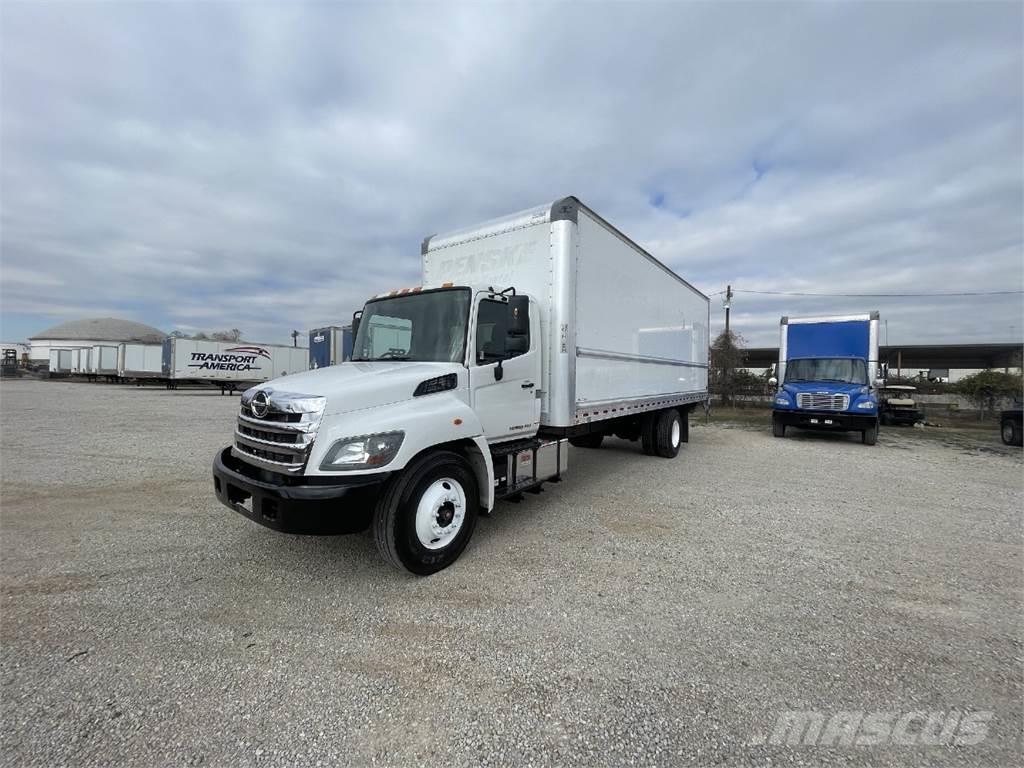 Hino 268 Camiones con caja de remolque