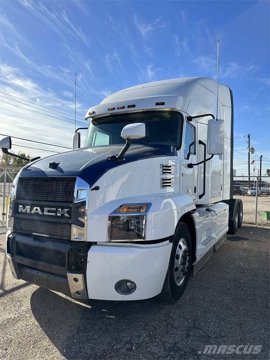 Mack ANTHEM Camiones tractor