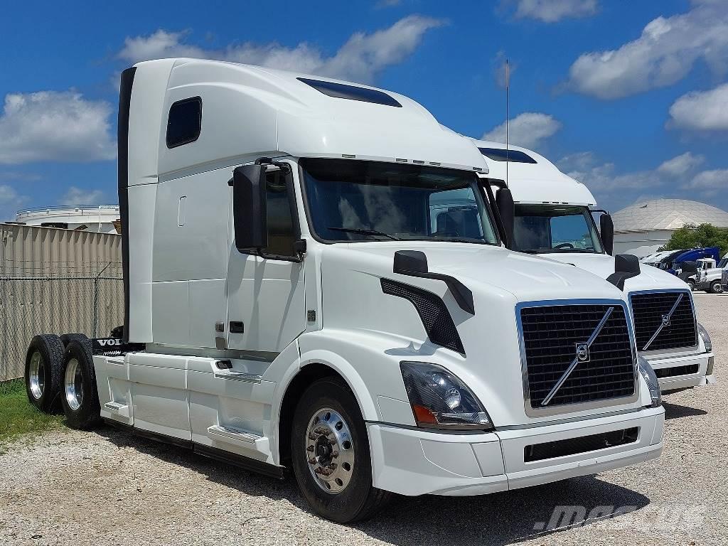 Volvo VNL64T670 Camiones tractor