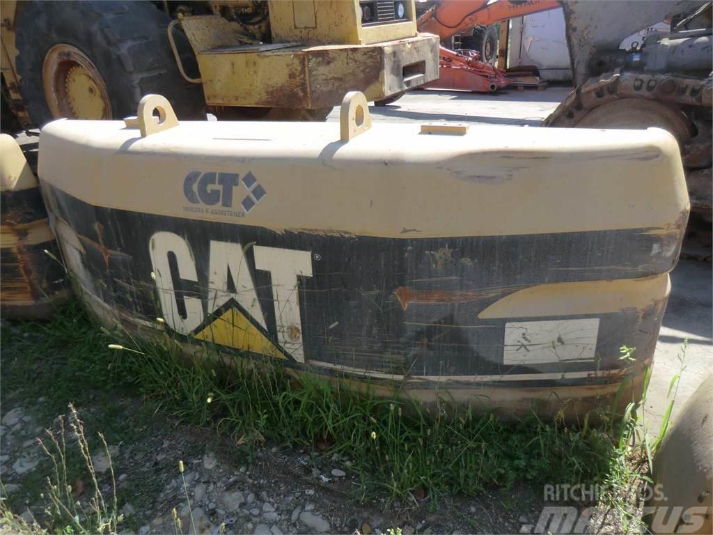 CAT 325B Chasís